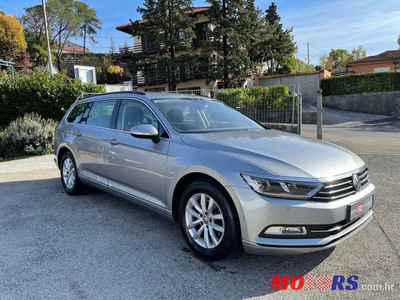 2017' Volkswagen Passat Variant photo #2