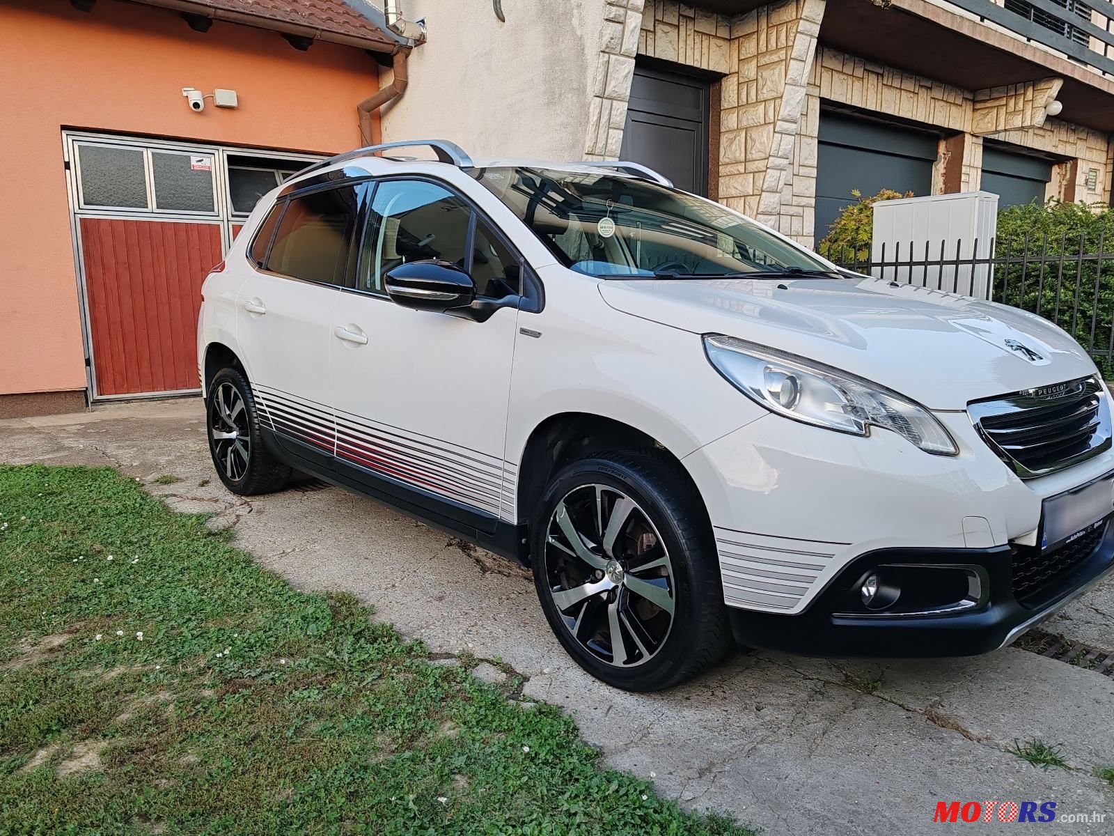 2016' Peugeot 2008 1,2 Vti photo #3