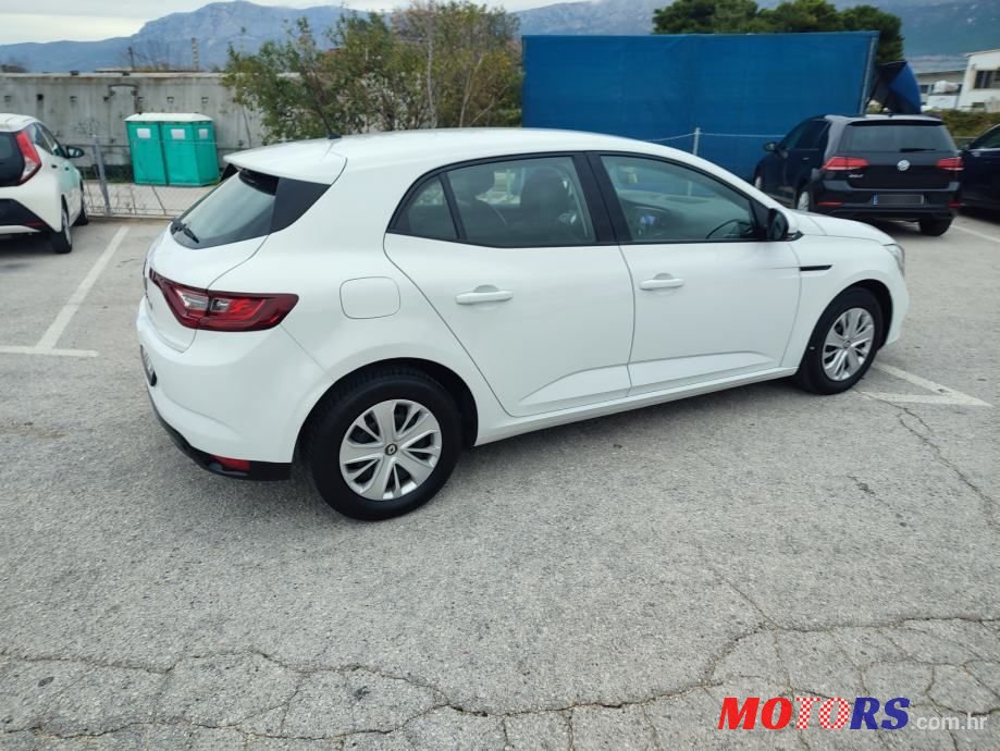 2018' Renault Megane Dci 90 photo #2