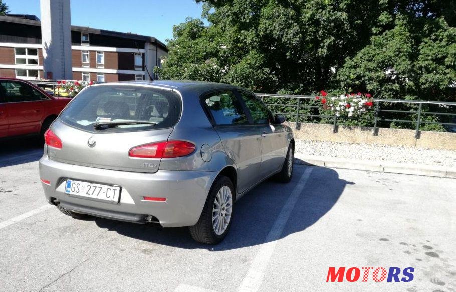 2006' Alfa Romeo 147 1,9 Jtd 120 photo #2