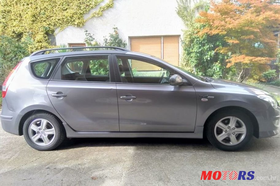 2013' Hyundai I30 Cw 1,6 Crdi photo #1