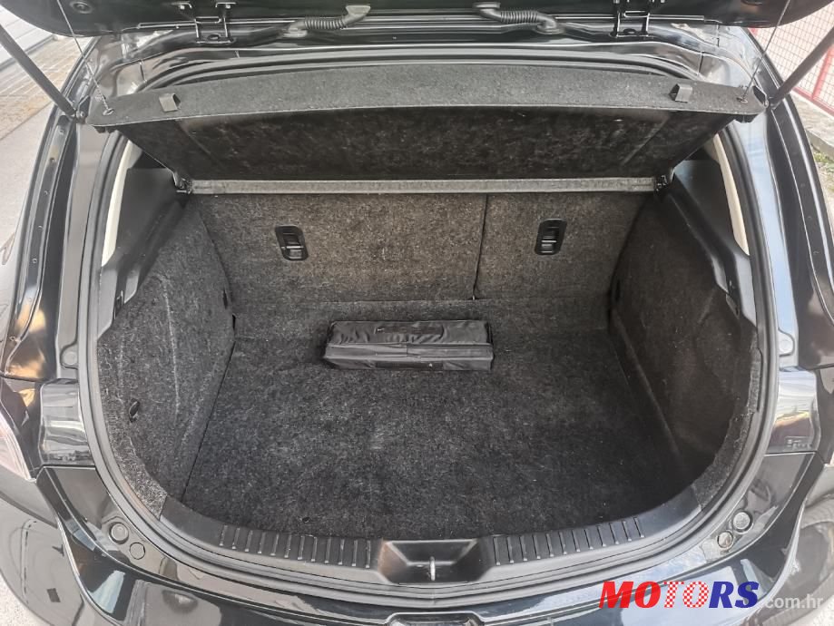 2010' Mazda 3 Sport photo #6