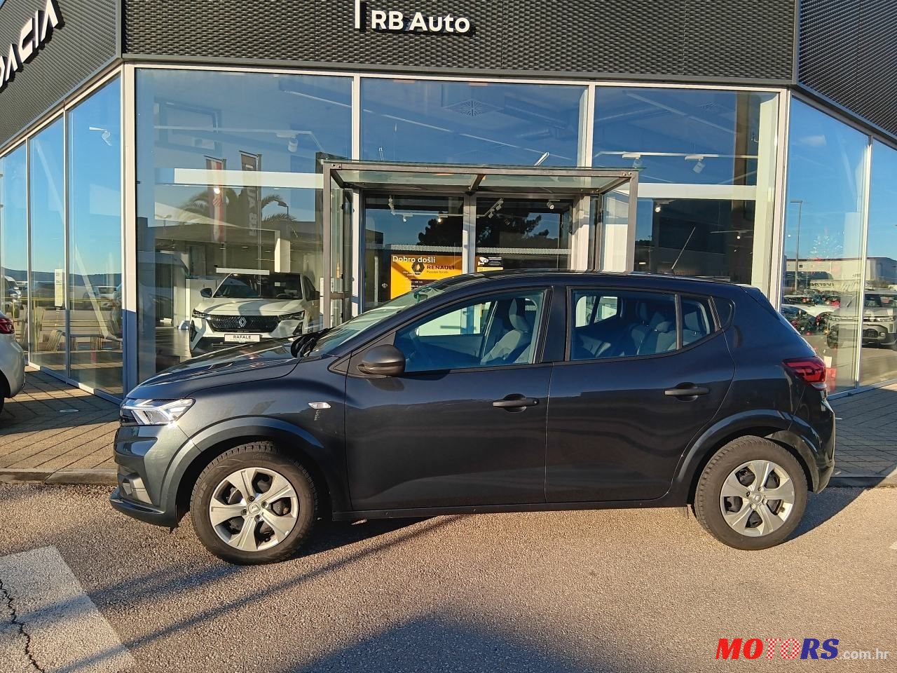 2023' Dacia Sandero photo #2