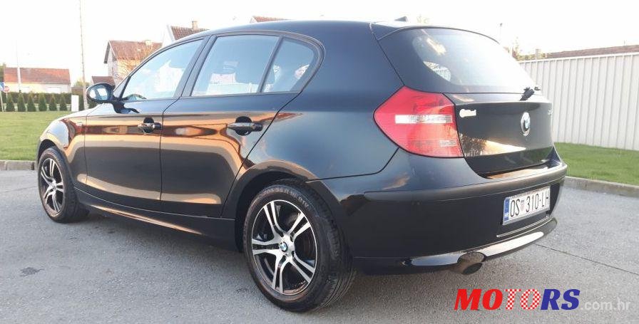 2008' BMW 1 Series 118D photo #1