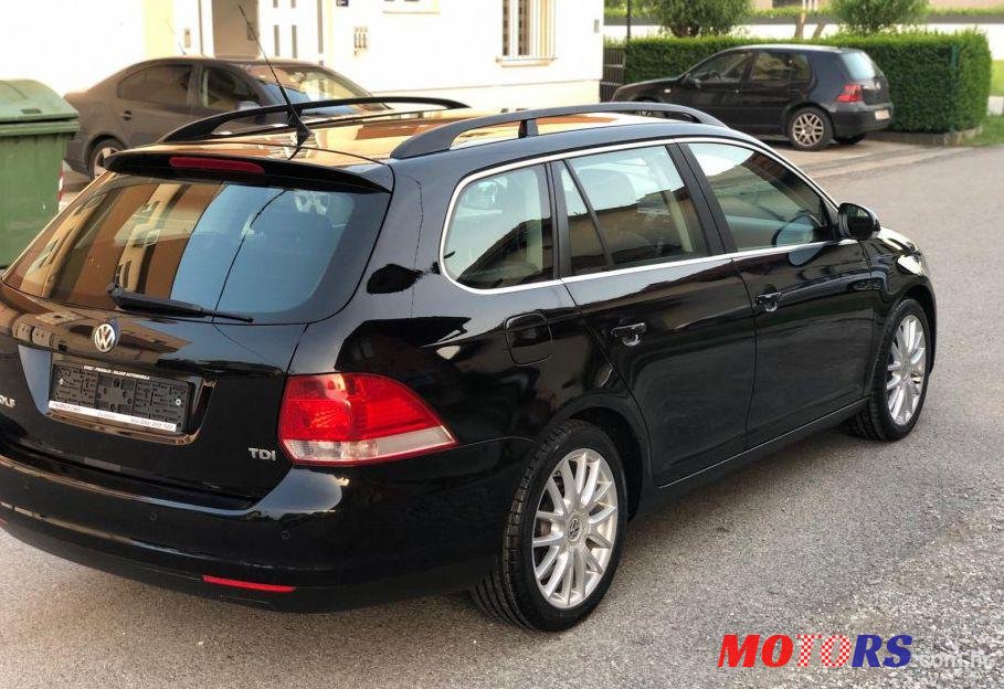 2007' Volkswagen Golf V Variant photo #2