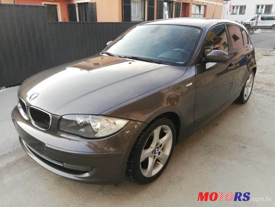 2009' BMW Serija 1 118D photo #1