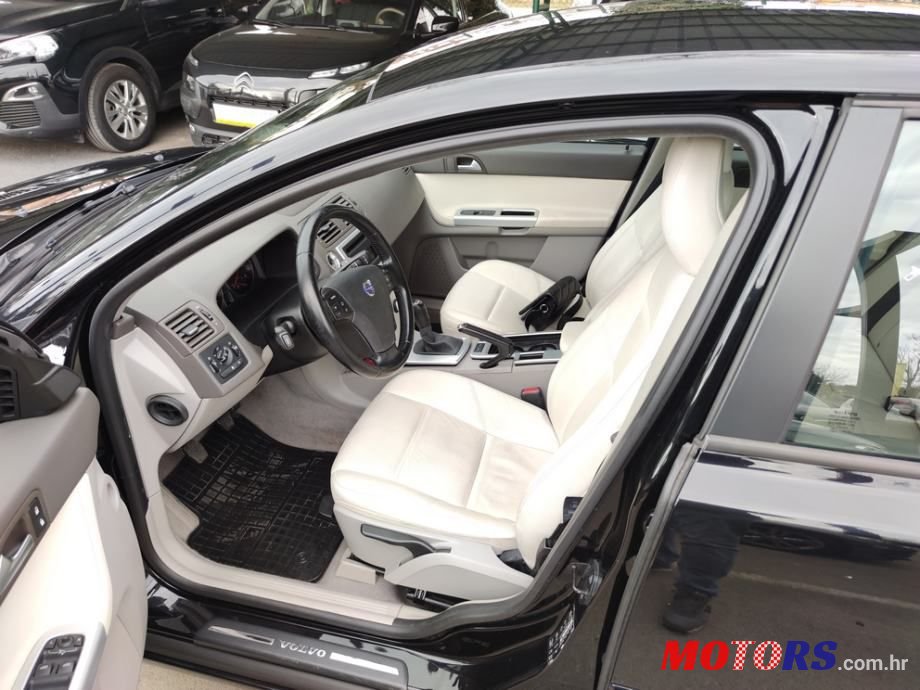 2012' Volvo S40 Drive Business photo #6