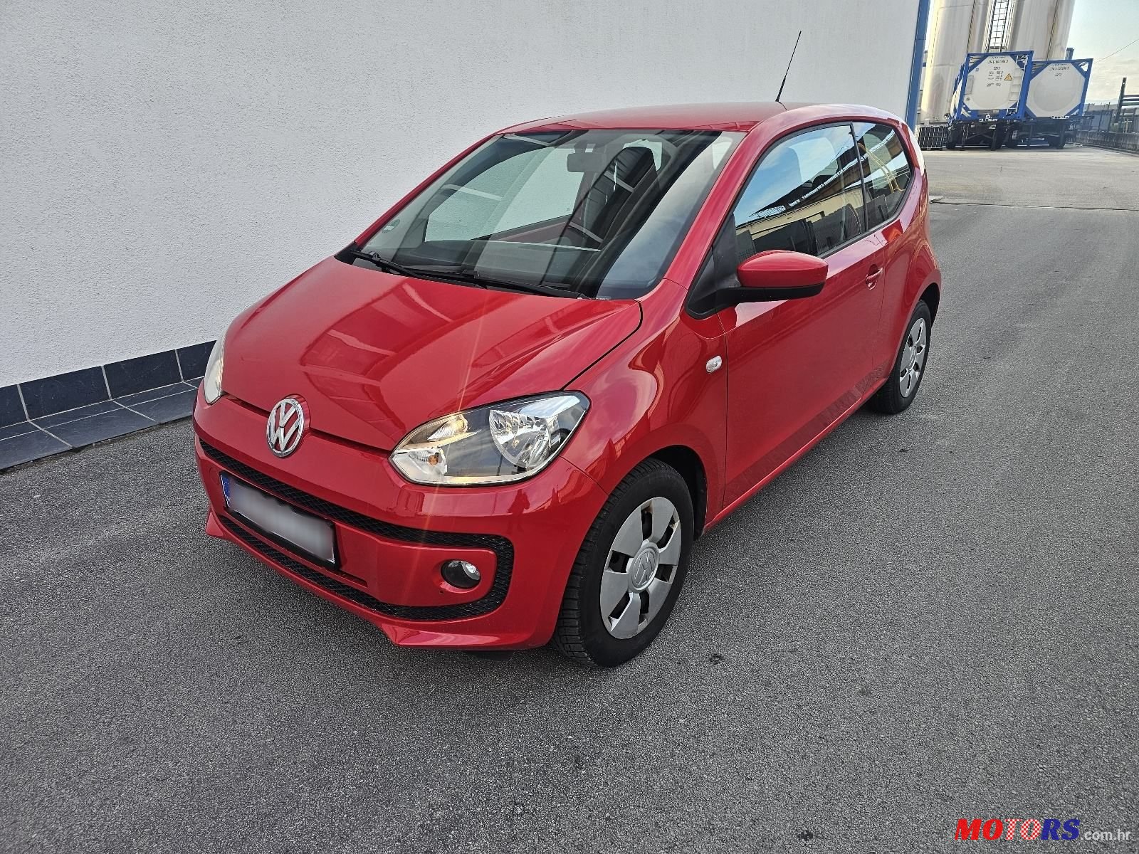 2012' Volkswagen Up! photo #1