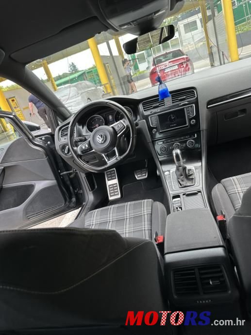 2016' Volkswagen Golf 7 Gtd photo #1