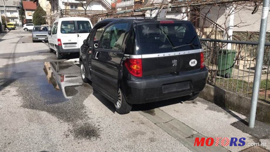 2006' Peugeot 1007 1.6 Hdi photo #5