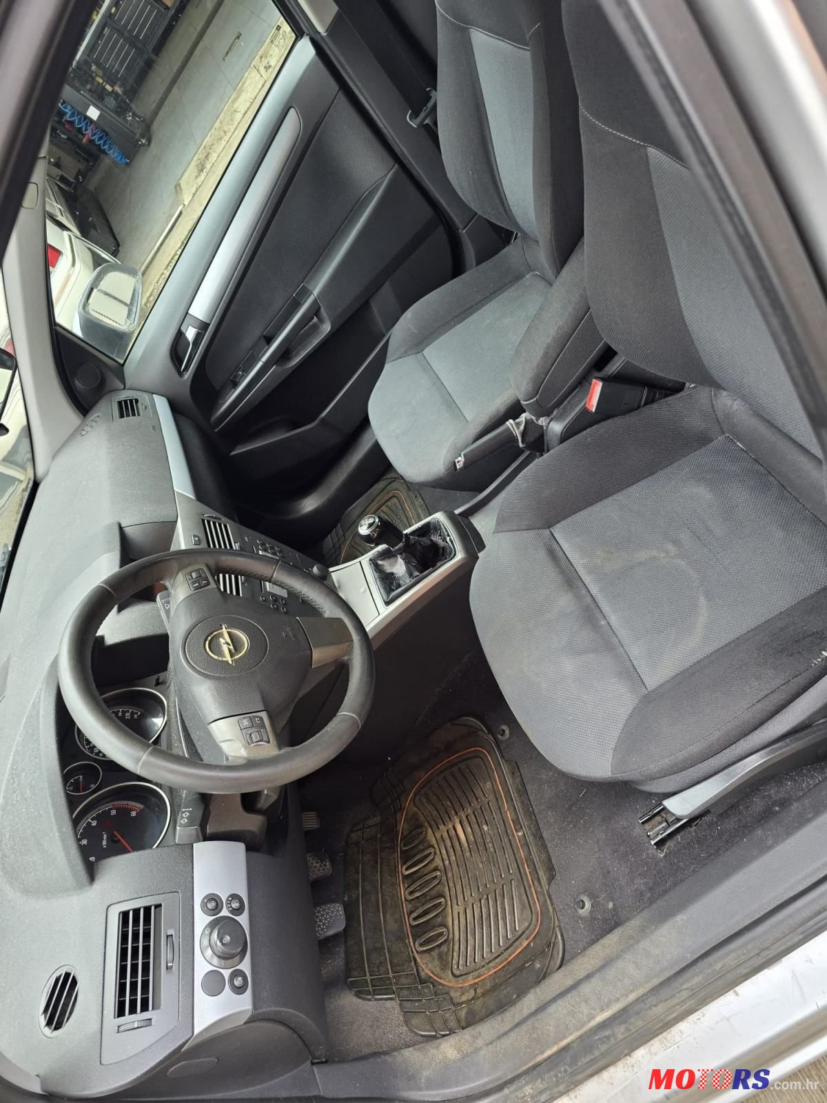 2006' Opel Astra 1,7 Cdti photo #3