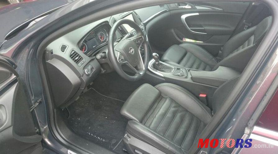 2014' Opel Insignia Karavan photo #2