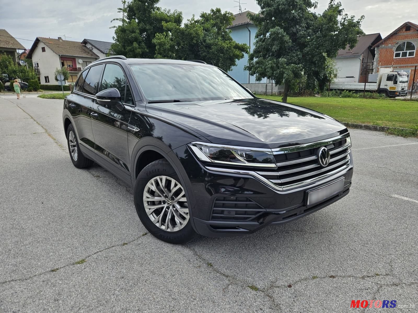 2021' Volkswagen Touareg V6 Tdi photo #1