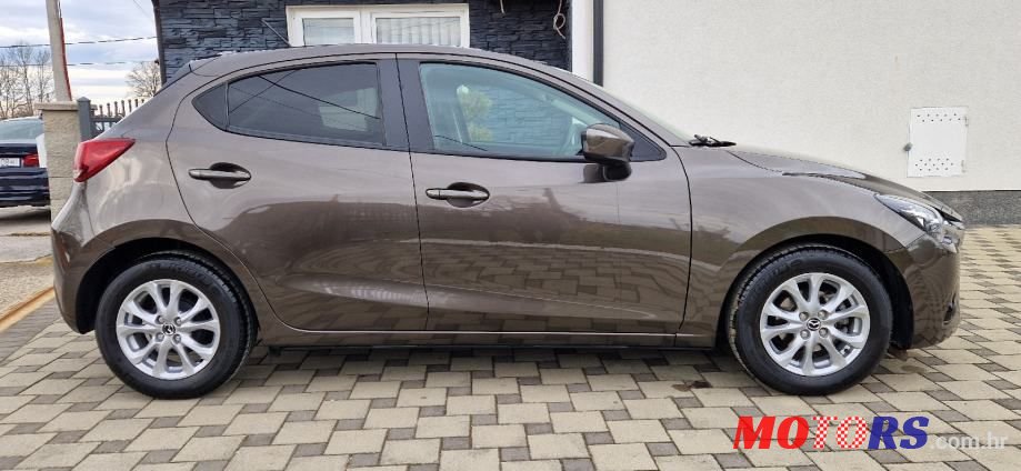 2016' Mazda 2 G90 Challenge photo #4