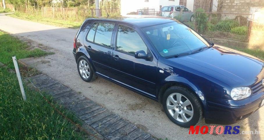 2003' Volkswagen Golf IV 1,4 photo #1