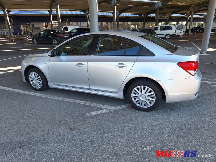 2012' Chevrolet Cruze 1,6 Ls+ Kit photo #2