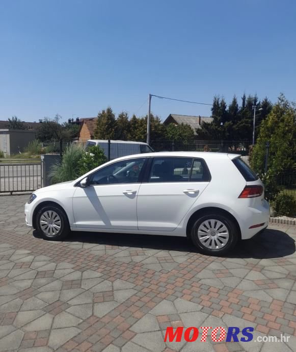 2017' Volkswagen Golf 7 1,0 Tsi photo #3