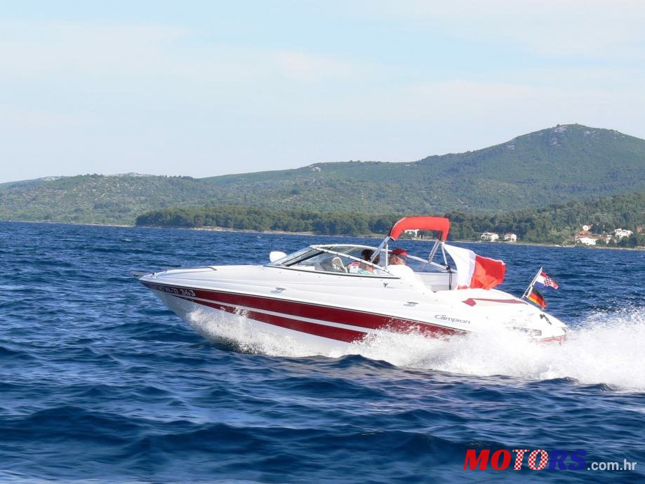 2005' Champion 565 photo #1