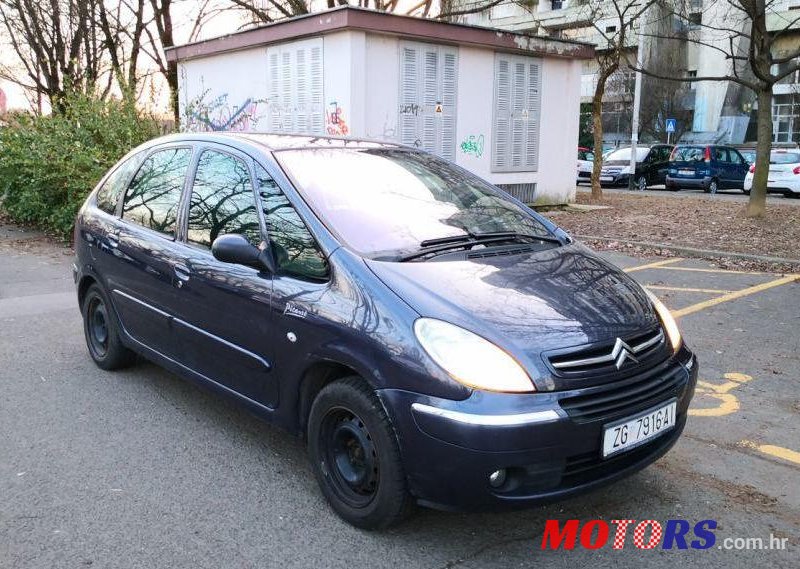 2007' Citroen Xsara Picasso 1.6 16V photo #1