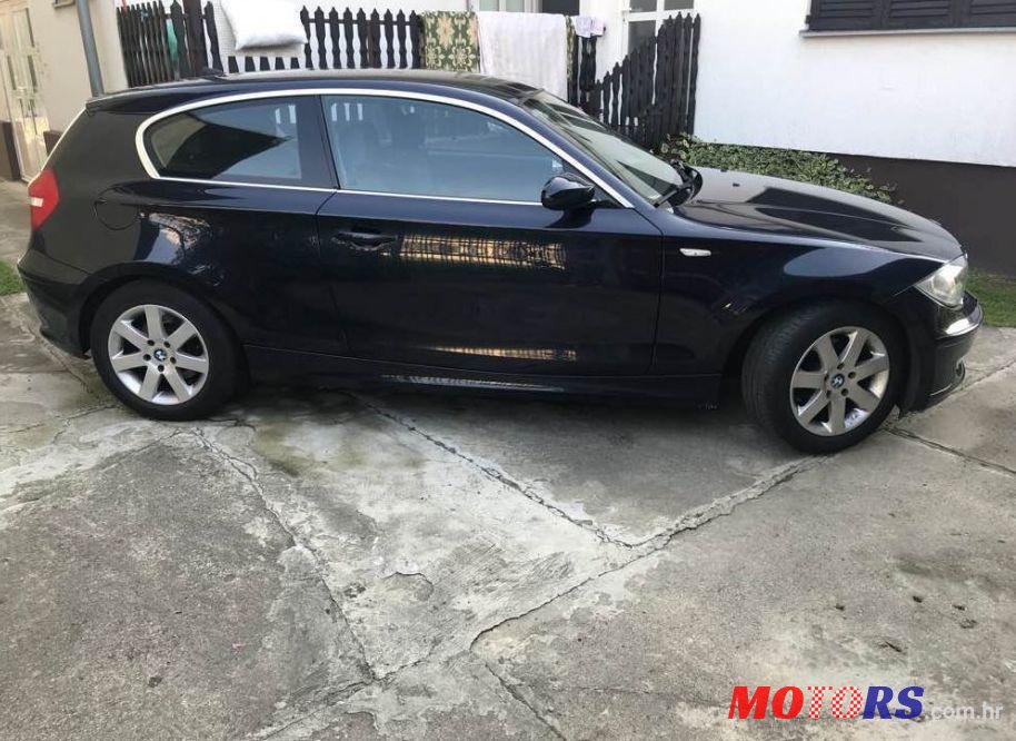 2009' BMW Serija 1 118D photo #1