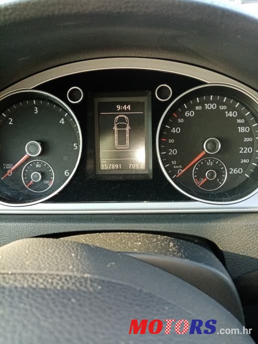 2012' Volkswagen Passat Variant photo #6