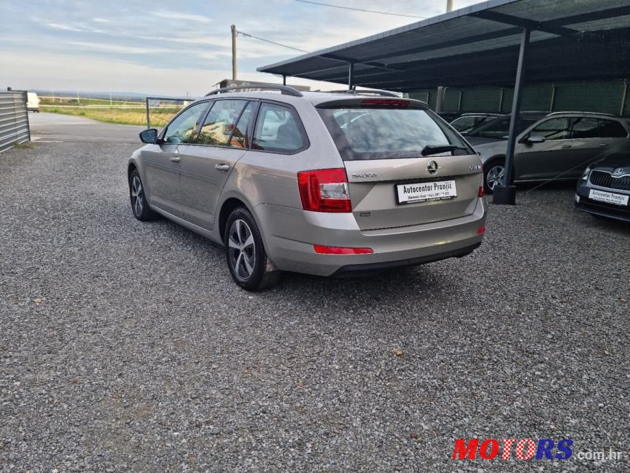 2016' Skoda Octavia Combi photo #5
