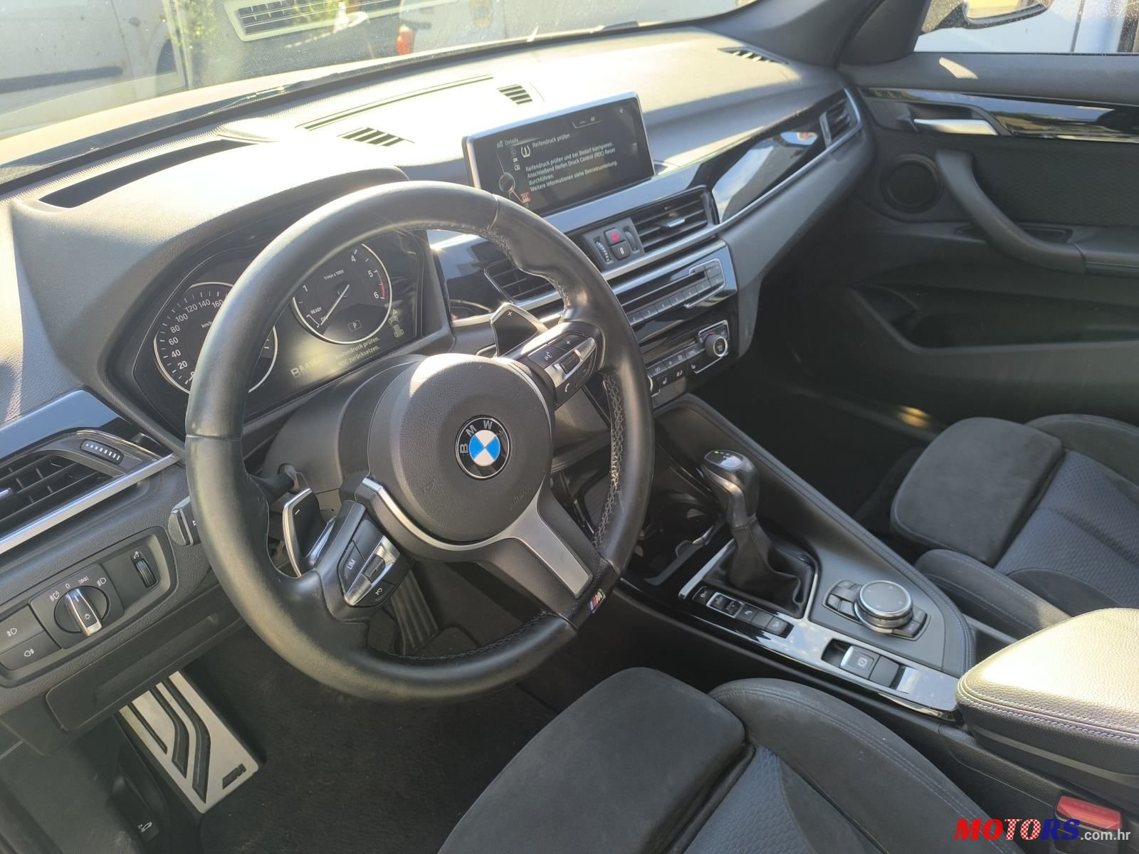 2016' BMW X1 20D photo #5