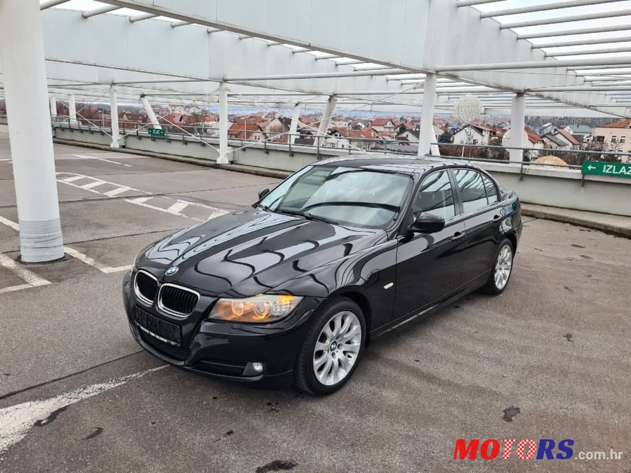 2010' BMW Serija 3 320D photo #2