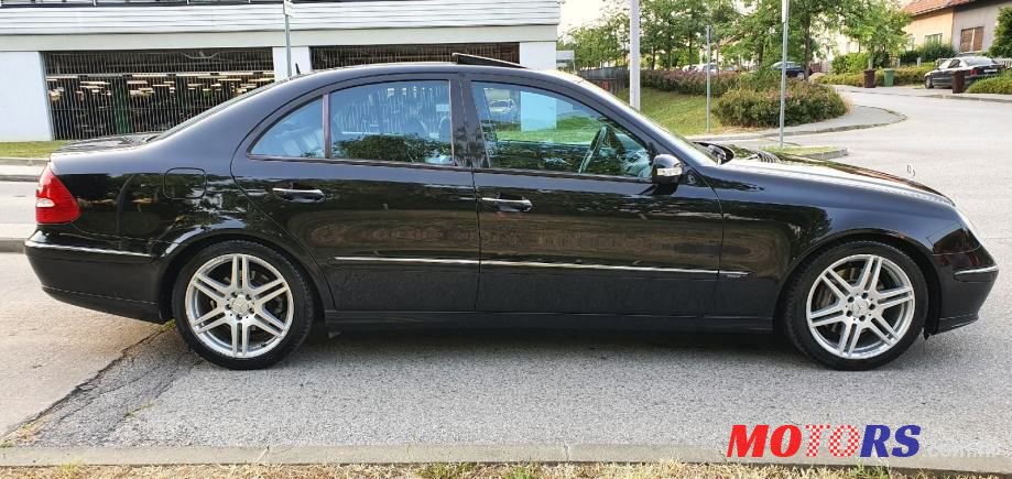 2005' Mercedes-Benz E-Klasa 400 Cdi photo #6