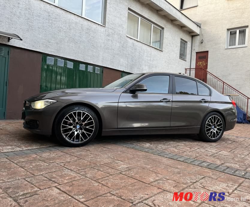 2012' BMW Serija 3 320D photo #1