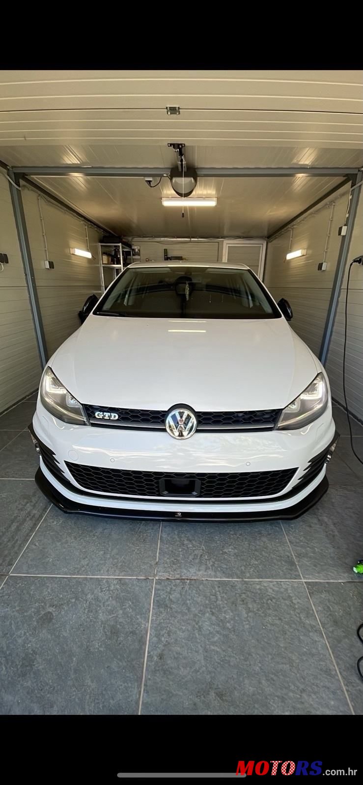 2014' Volkswagen Golf VII 1,6 Tdi photo #1