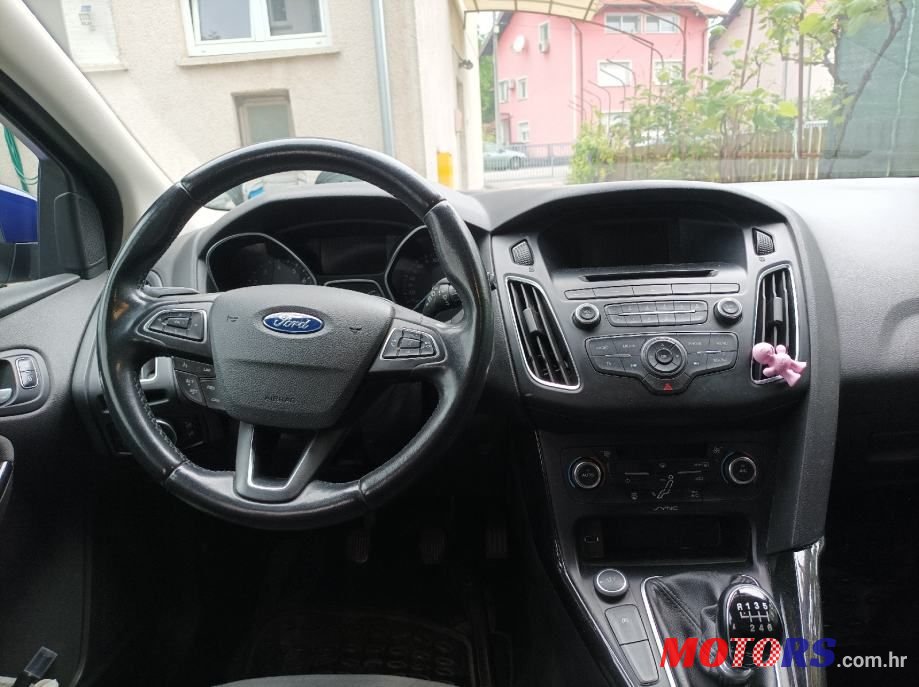 2016' Ford Focus photo #6