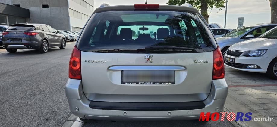 2008' Peugeot 307 Sw photo #5
