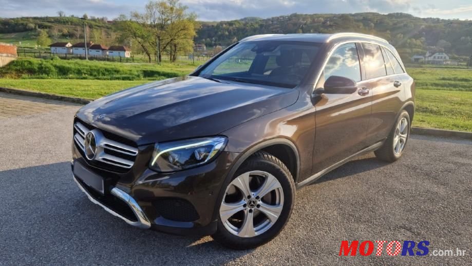 2017' Mercedes-Benz GLC 250 D photo #6