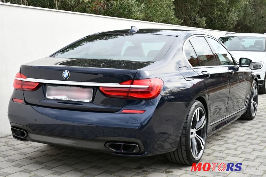2017' BMW Serija 7 730D photo #4