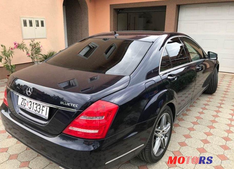 2011' Mercedes-Benz S Klasa photo #1