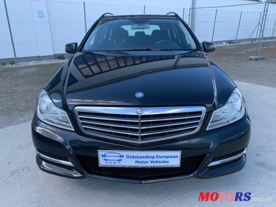 2011' Mercedes-Benz C-Klasa 180 Cdi T photo #3