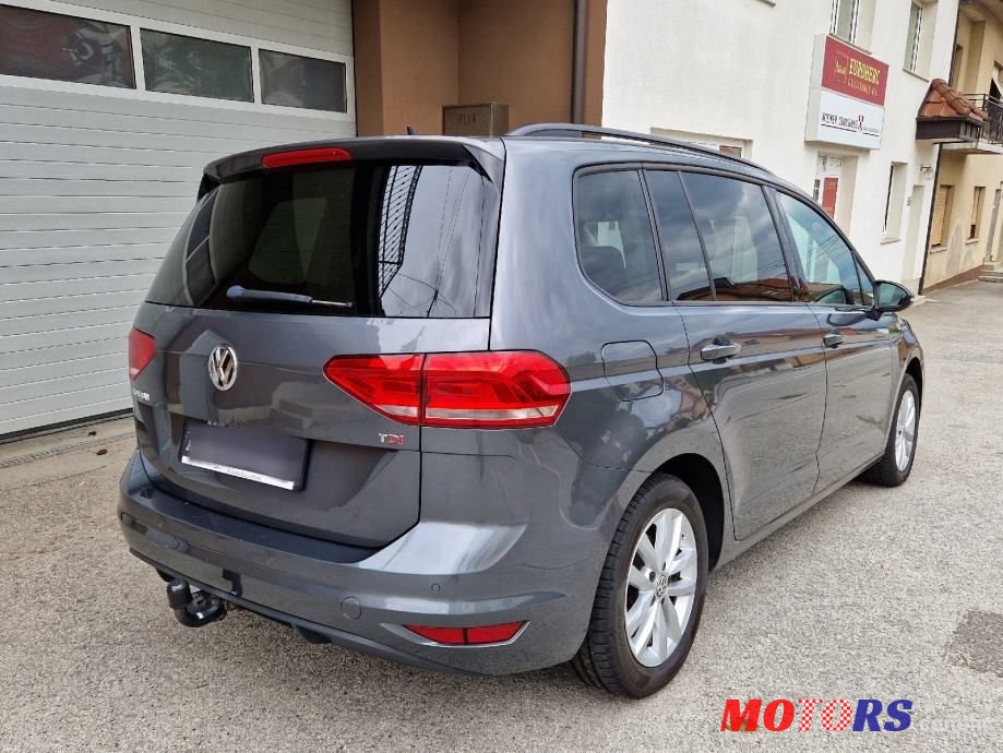 2017' Volkswagen Touran 1,6 Tdi photo #4