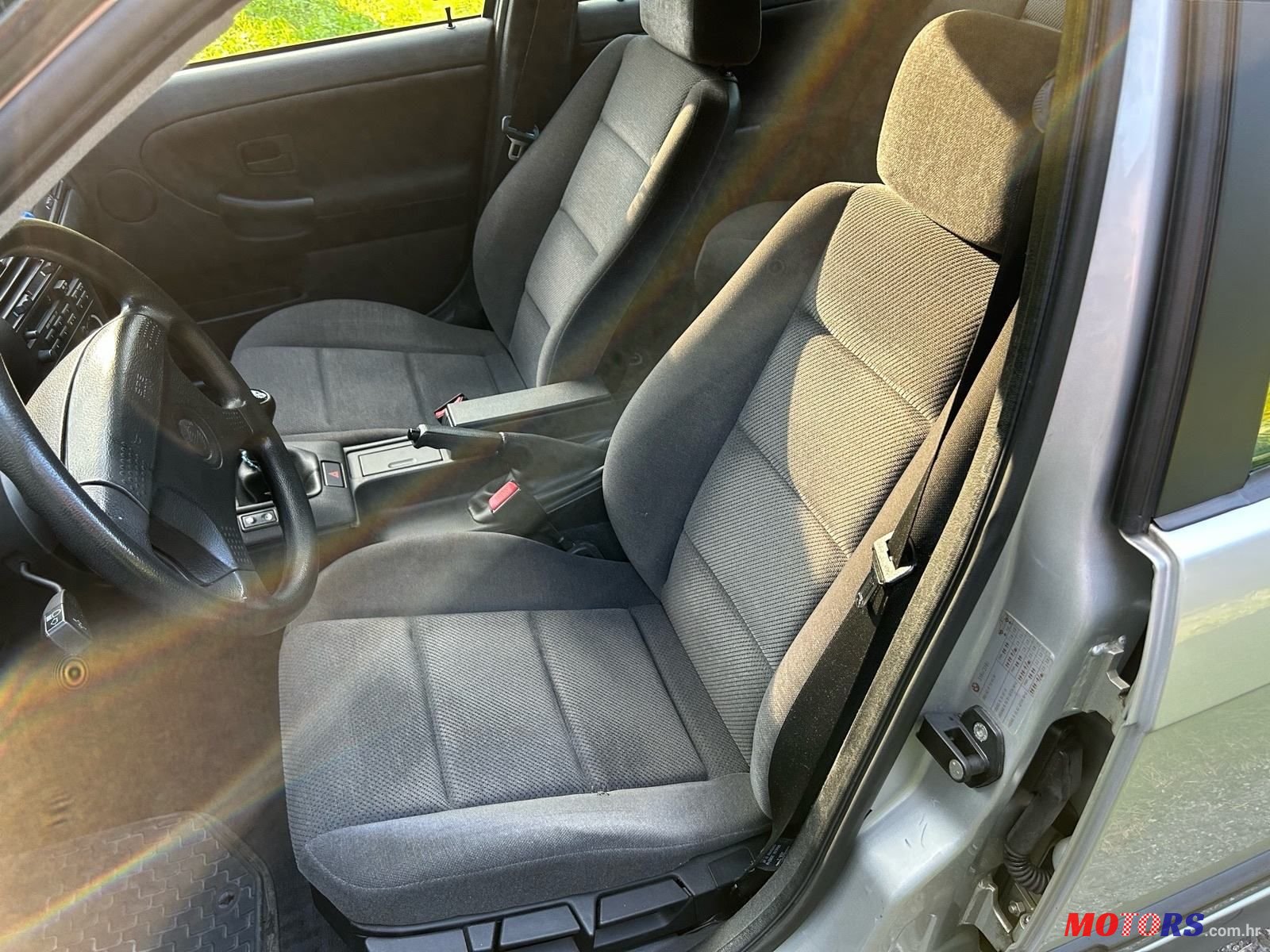 1994' BMW Serija 3 318I photo #6