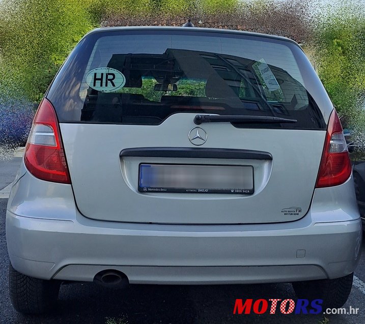 2010' Mercedes-Benz photo #3