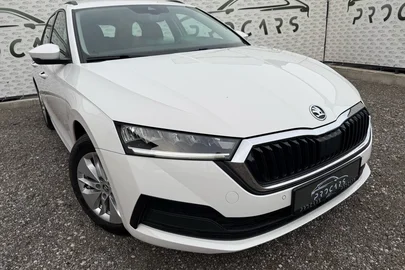 2022' Skoda Octavia Combi