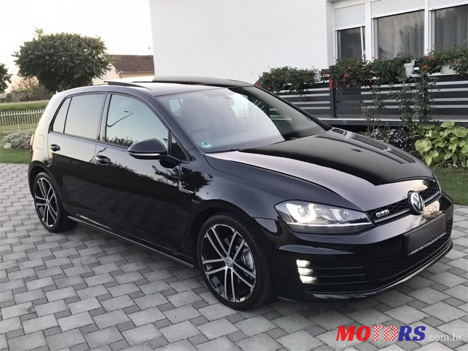 2013' Volkswagen Golf 7 photo #6