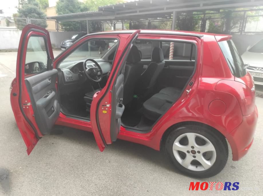 2007' Suzuki Swift 1.3 Gs photo #4