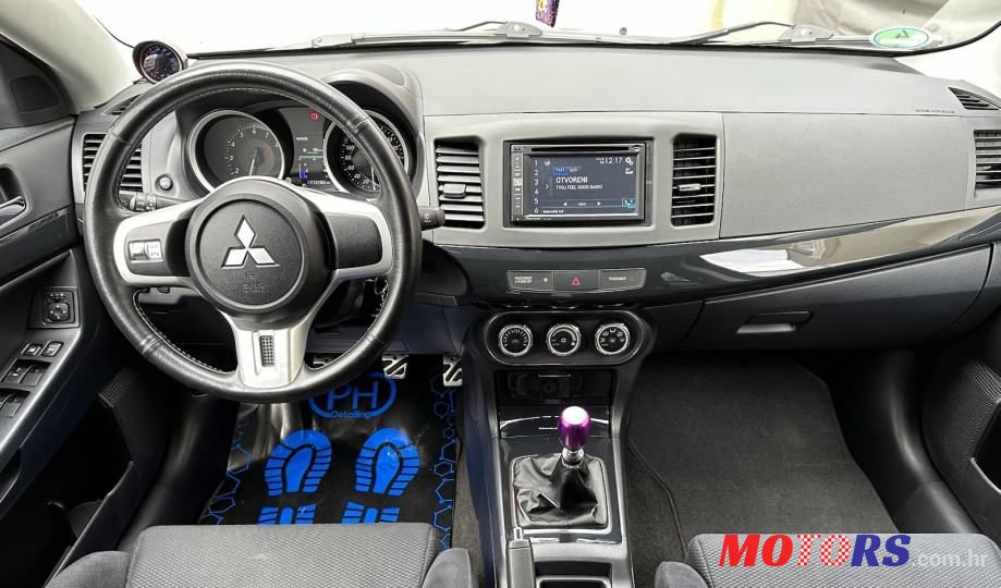 2014' Mitsubishi Lancer Evolution photo #6