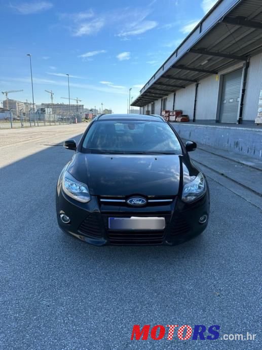 2013' Ford Focus Karavan photo #3