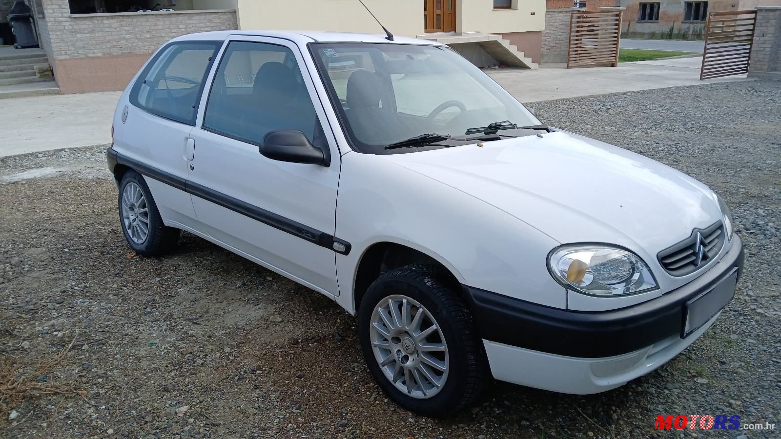 2001' Citroen Saxo 1,1 I Sx photo #1