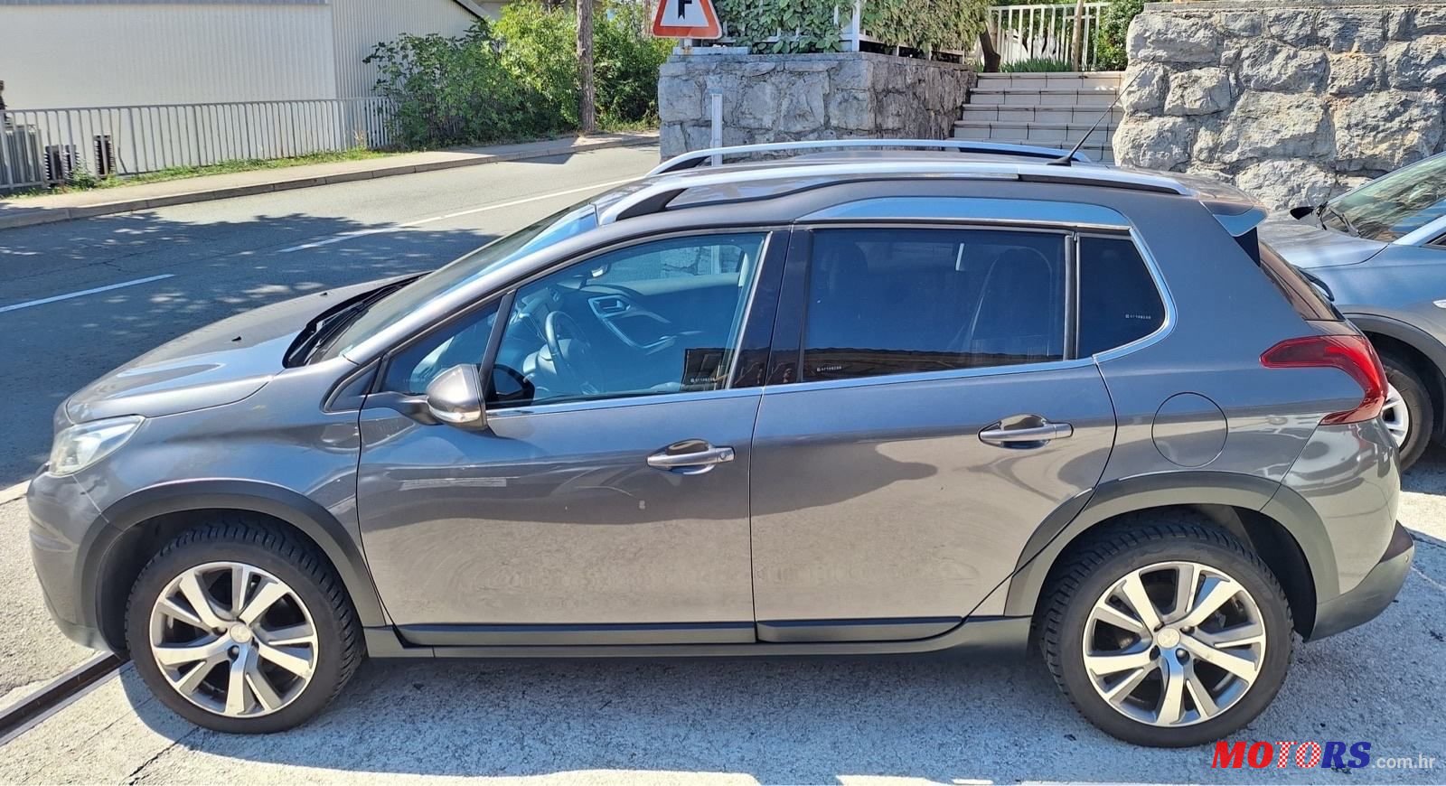 2017' Peugeot 2008 1,6 Bluehdi photo #5