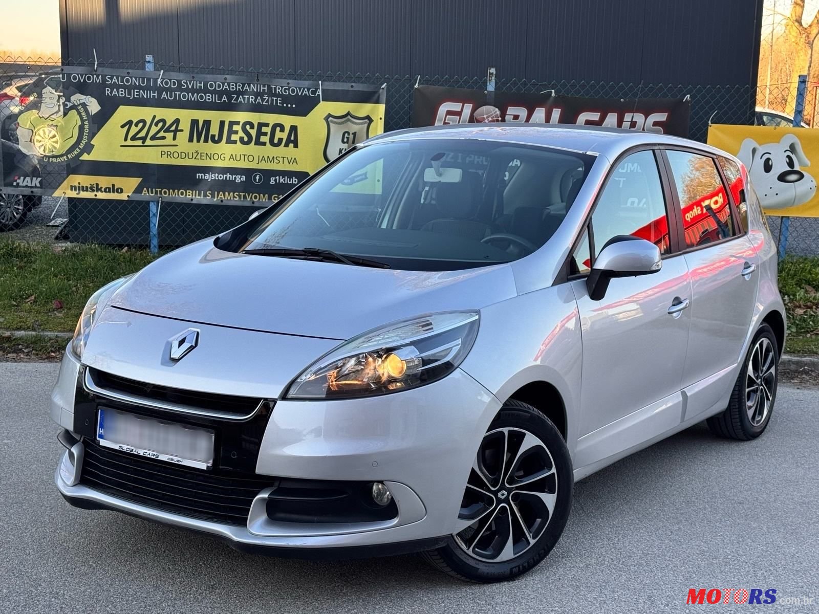 2012' Renault Scenic 1,5 Dci photo #1