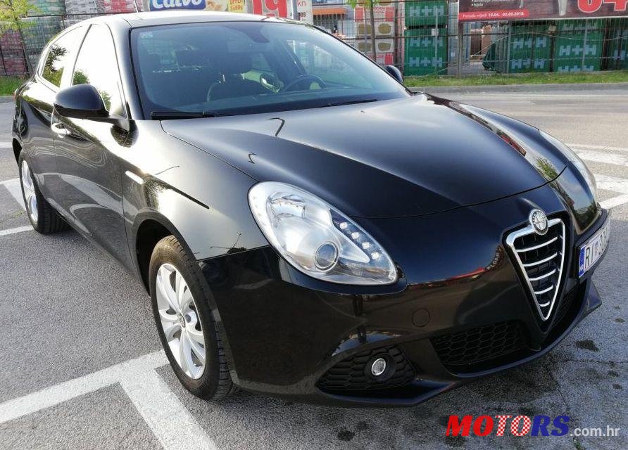 2011' Alfa Romeo Giulietta 1,6 D. N. A photo #1