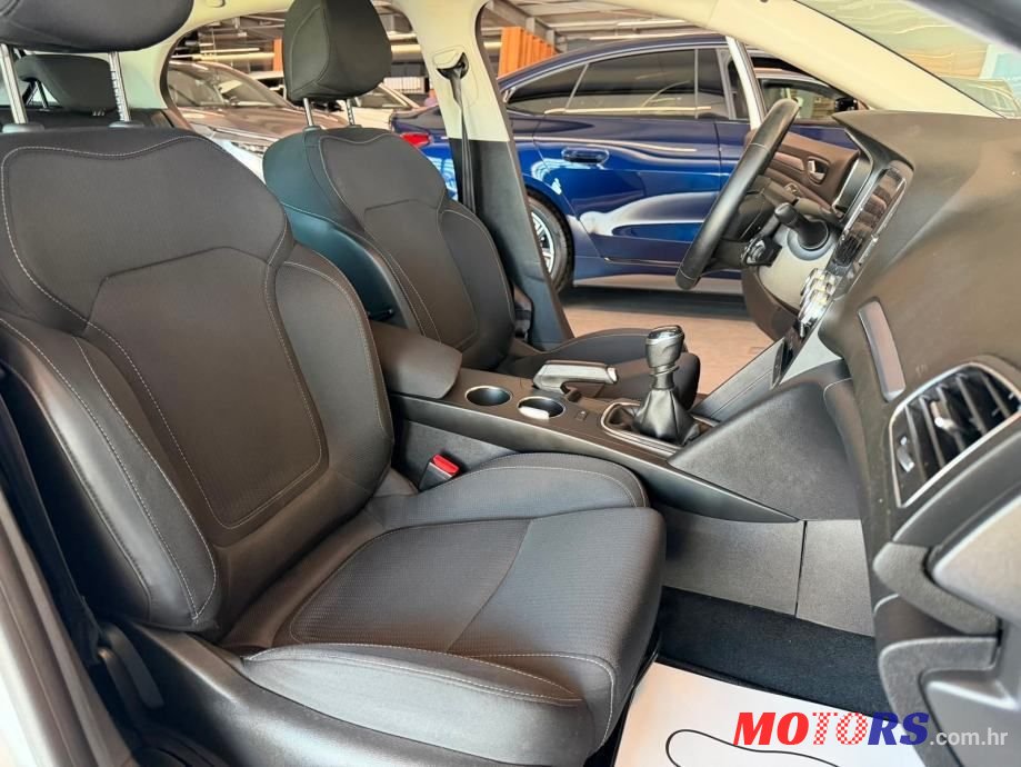 2021' Renault Megane Dci photo #6